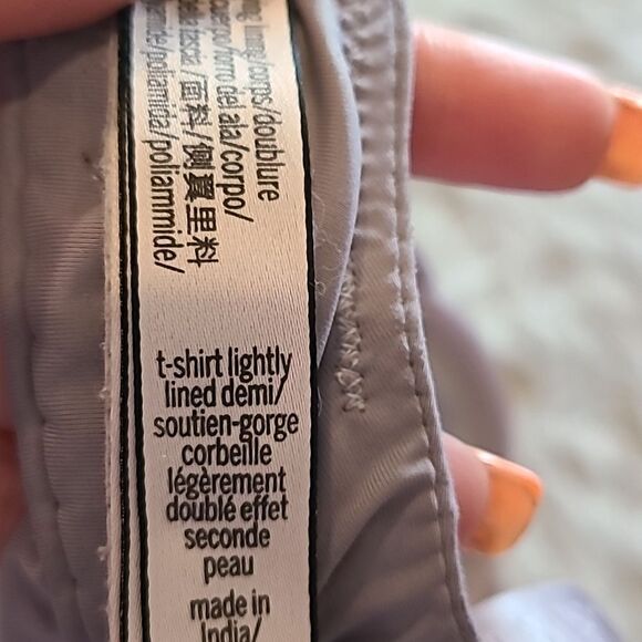 Victoria secret‎ light purple tshirt bra with adjustable straps size 34d - Picture 7 of 8